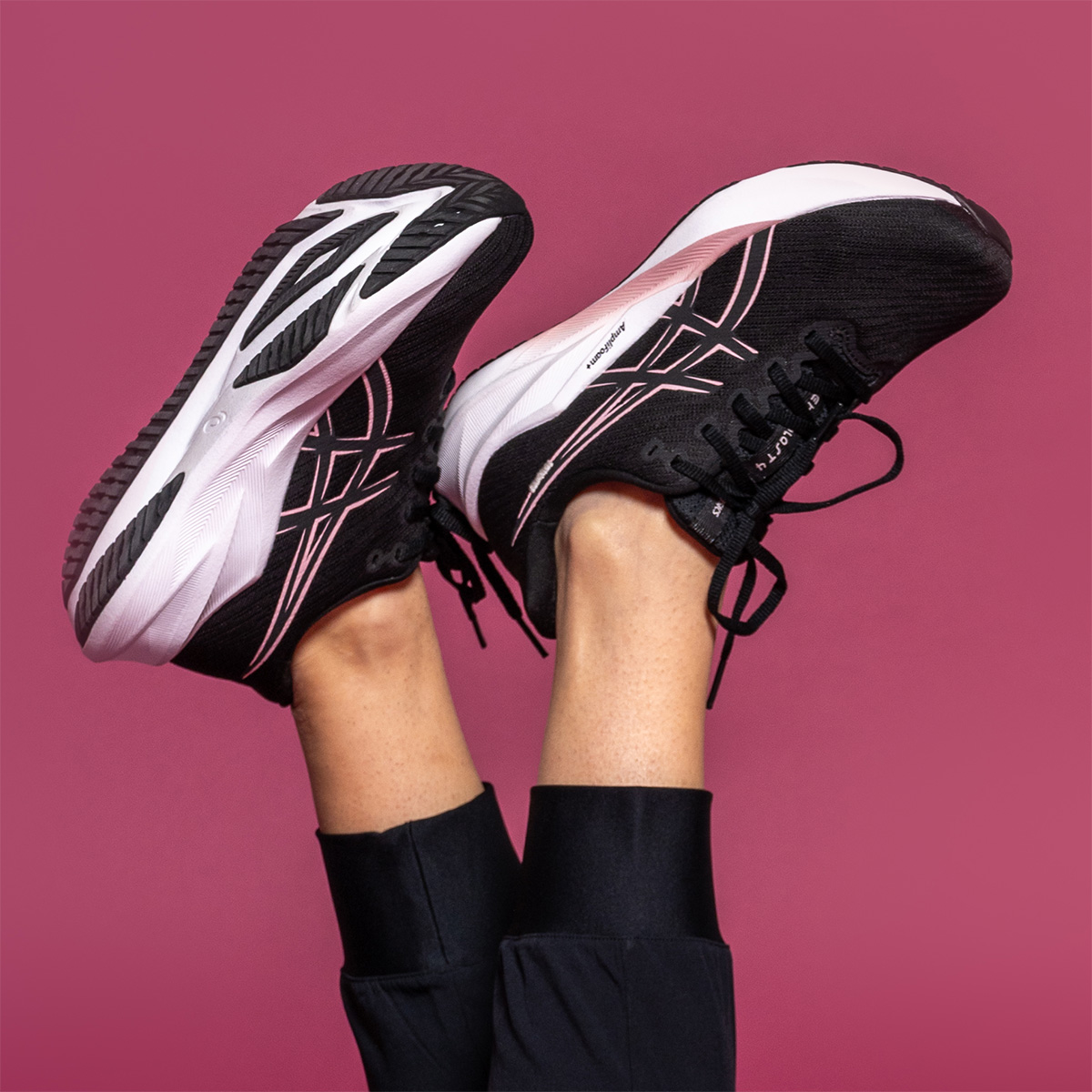 Asics Versablast 4 | Sport Vision - Shitja me pakicë e aksesorëve