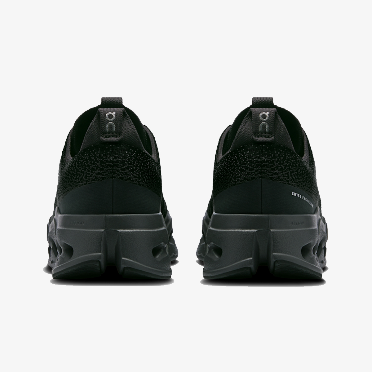 On Cloudsurfer Max thumbnail 3