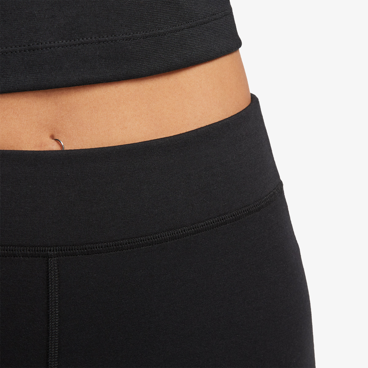 Nike Sportswear Classics thumbnail 3