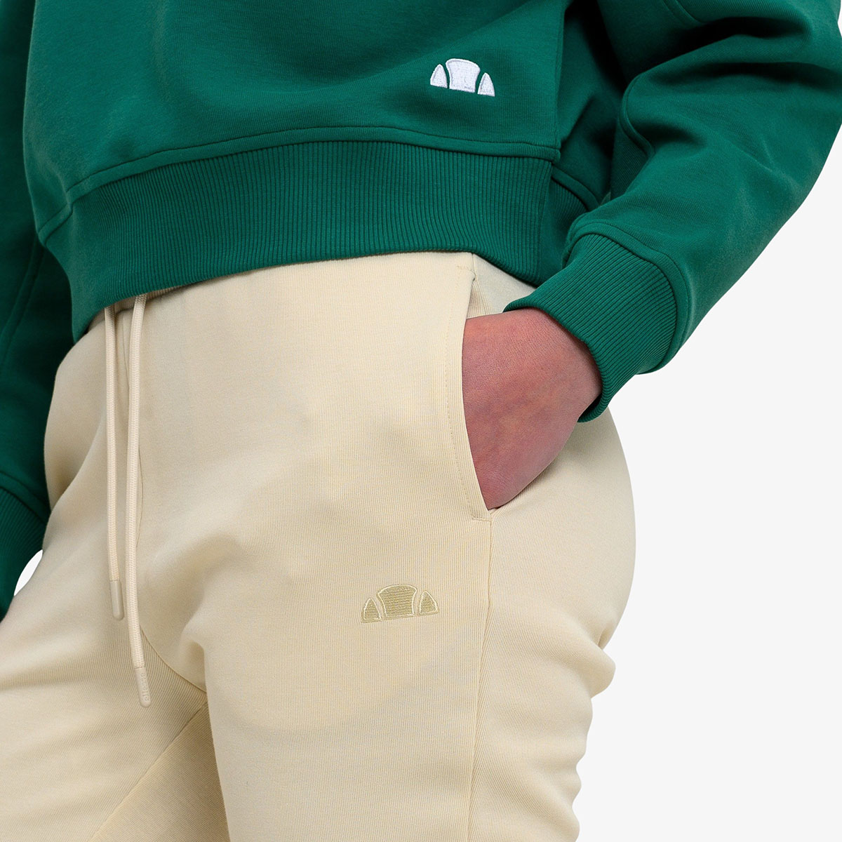 Ellesse Cuffed thumbnail 4