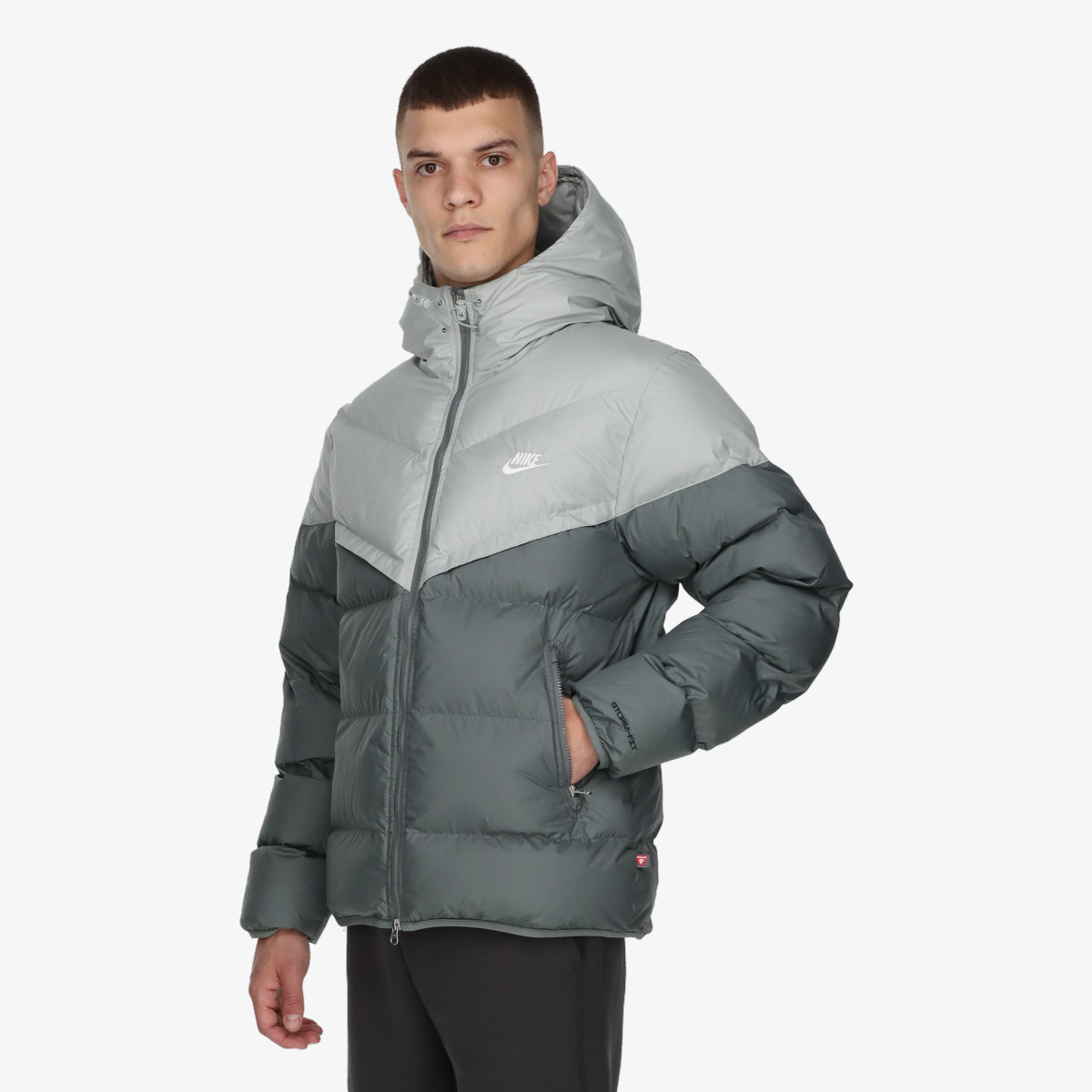 Nike Storm-FIT Windrunner thumbnail 3