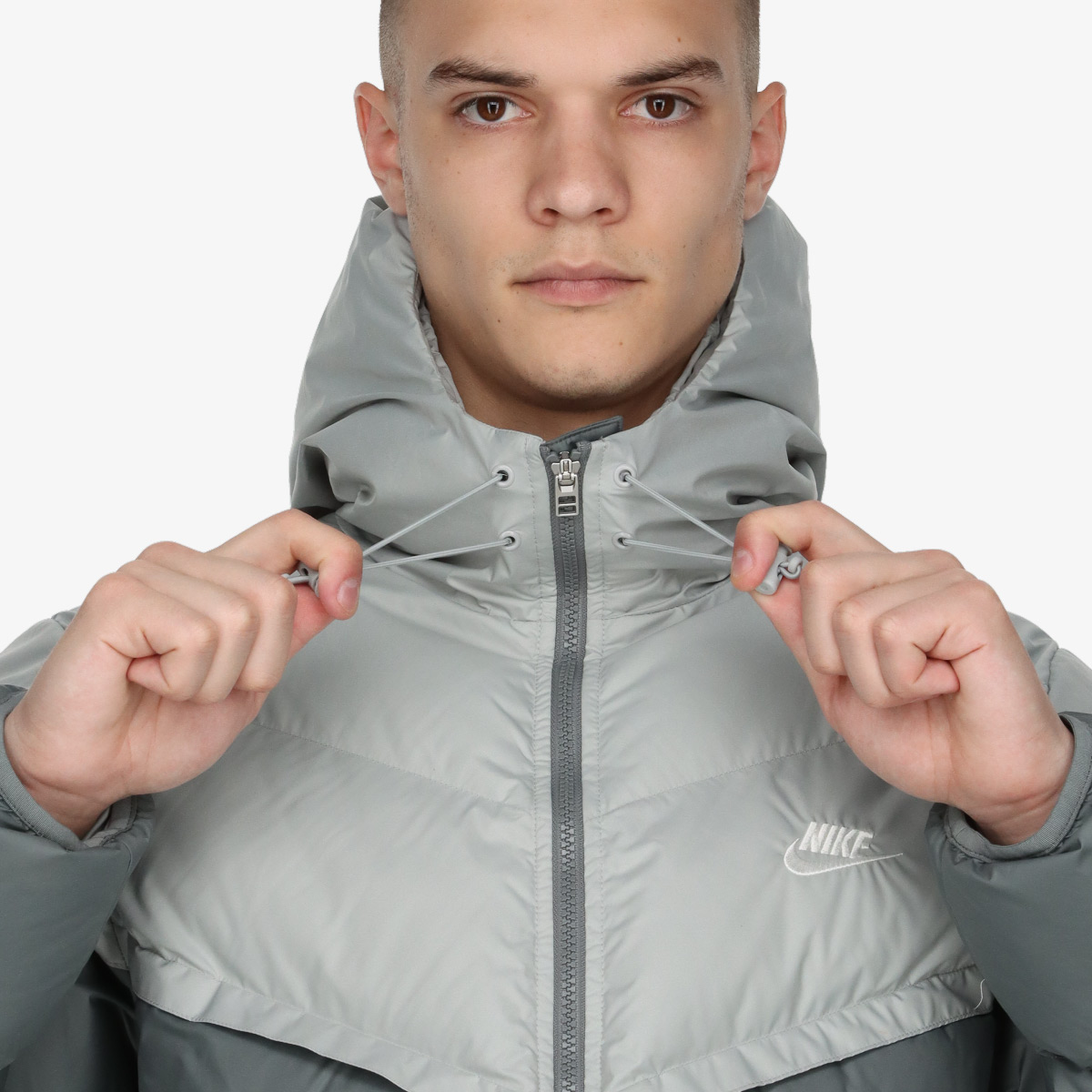 Nike Storm-FIT Windrunner thumbnail 4
