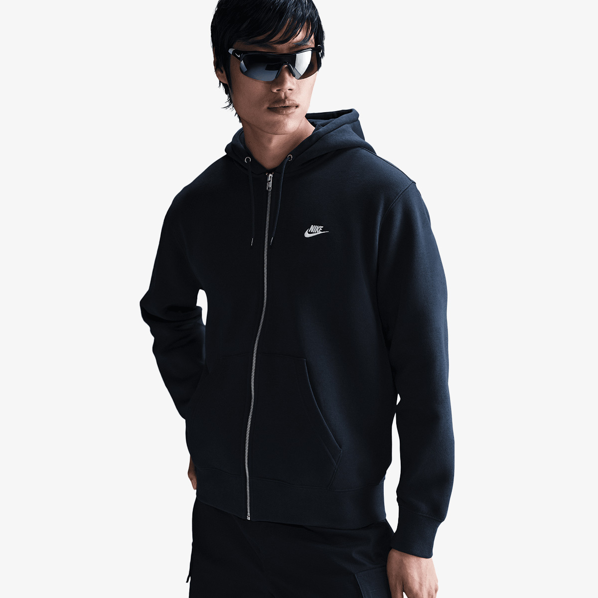 Nike Sportswear thumbnail 3