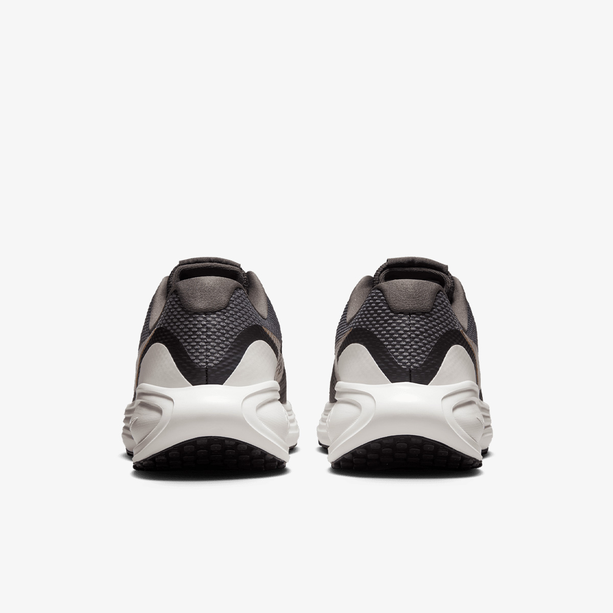 Nike Revolution 8 thumbnail 3