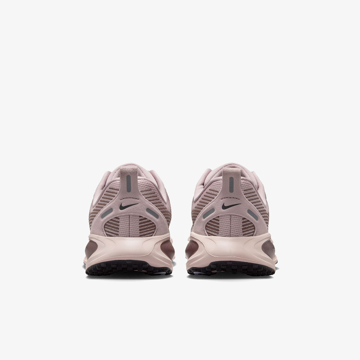 Nike Vomero 18 thumbnail 3