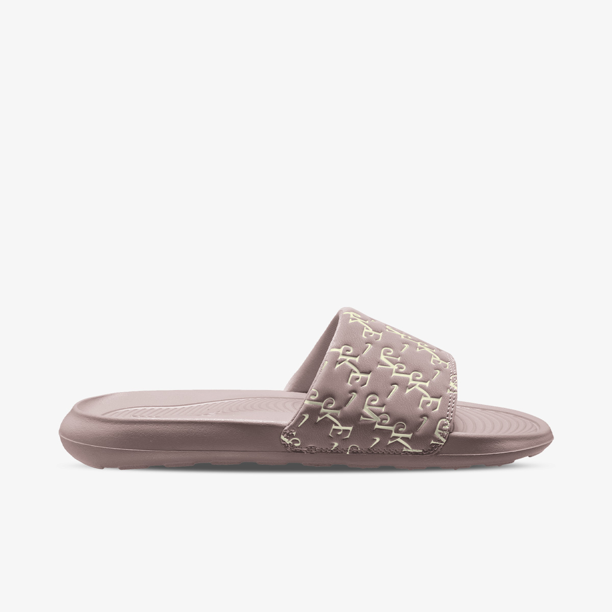 Nike Victori One thumbnail 2