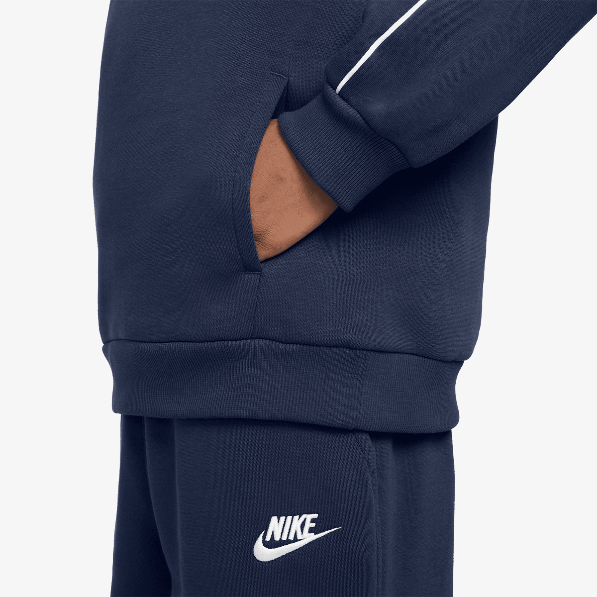 Nike Sportswear thumbnail 3