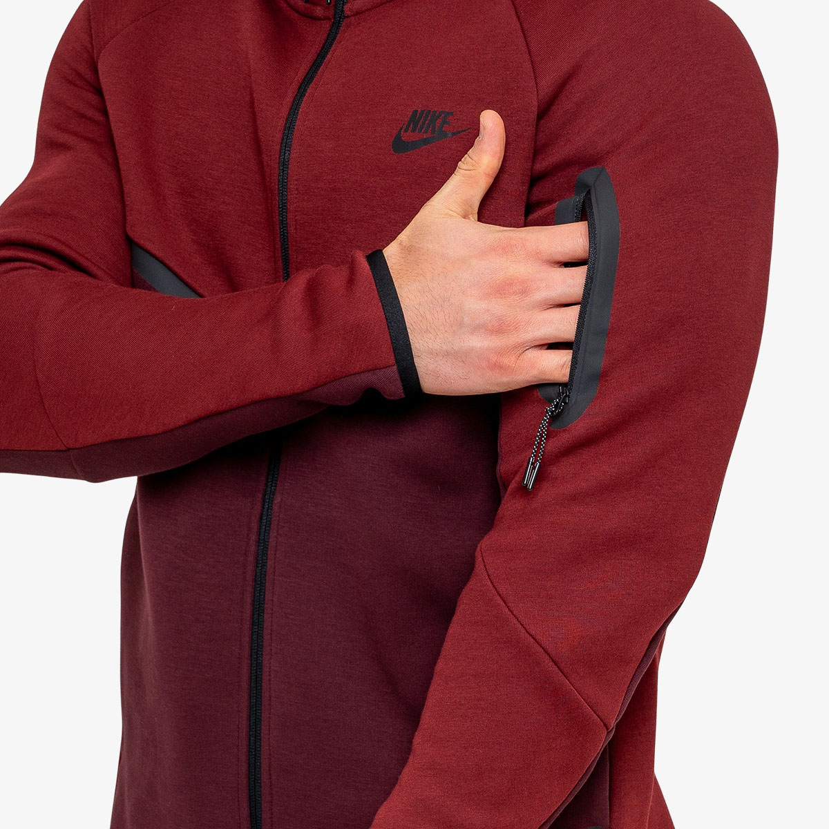 Nike Tech thumbnail 4