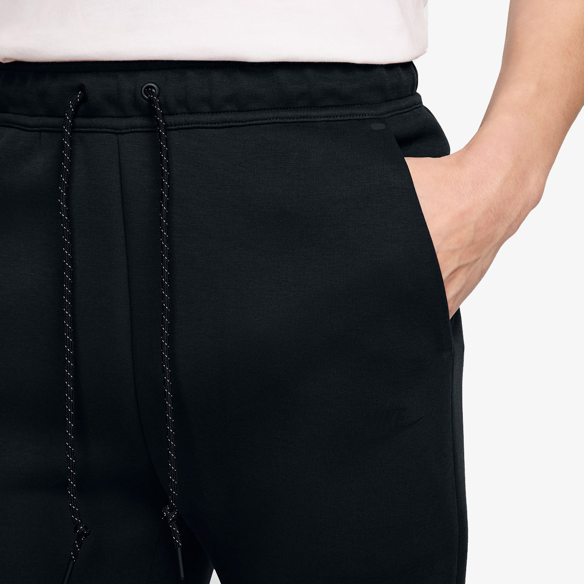 Nike Tech thumbnail 3