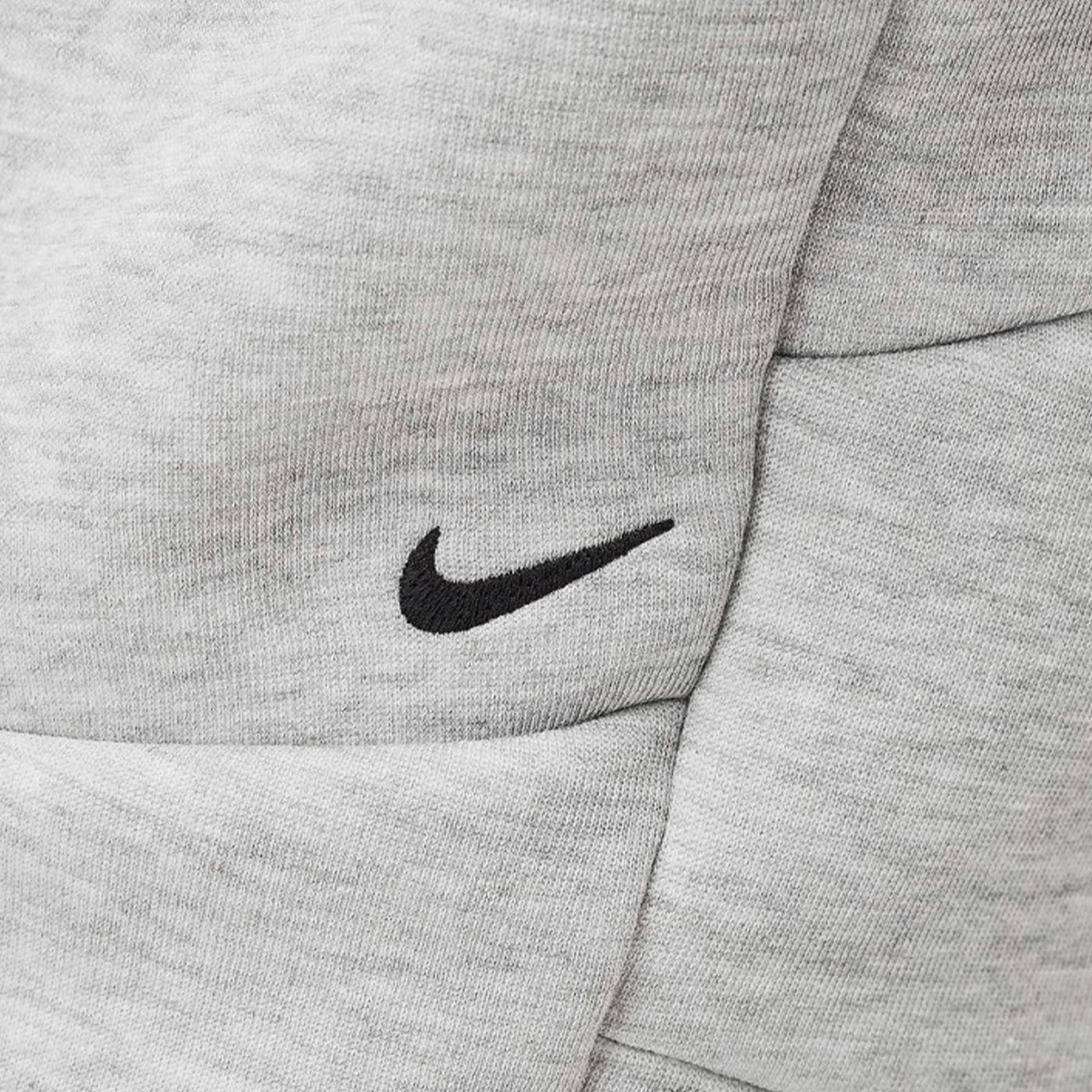 Nike Tech thumbnail 5
