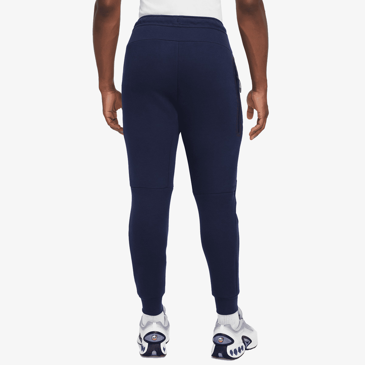 Nike Tech thumbnail 2