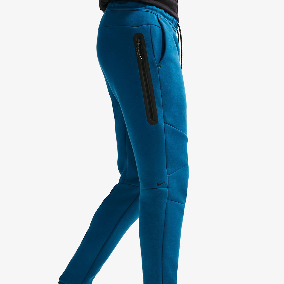 Nike Tech thumbnail 4