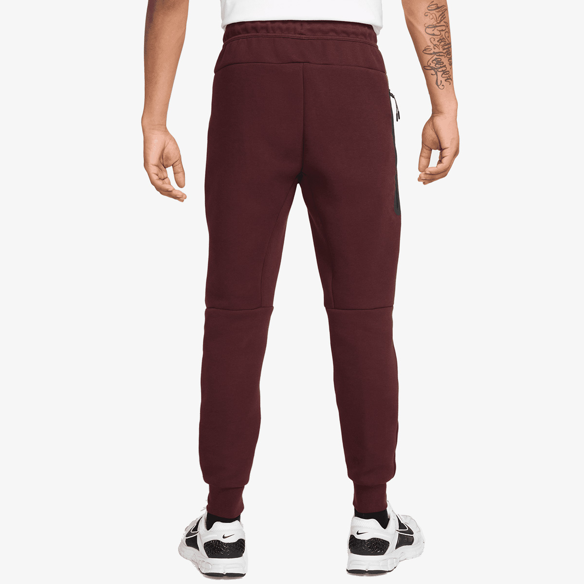 Nike Tech thumbnail 2