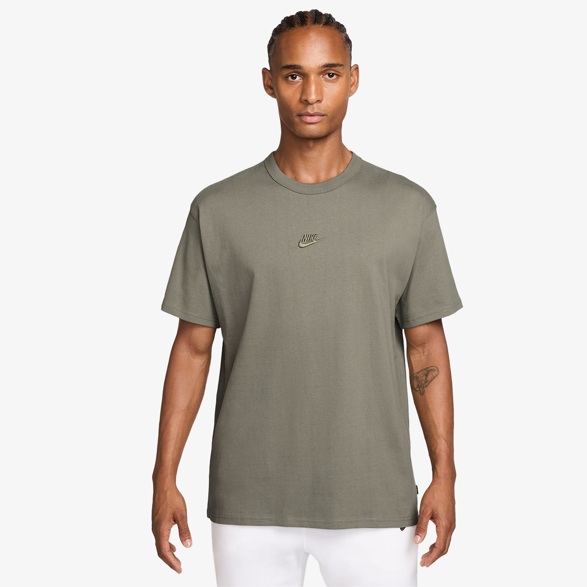 Nike Sportswear Premium Essentials