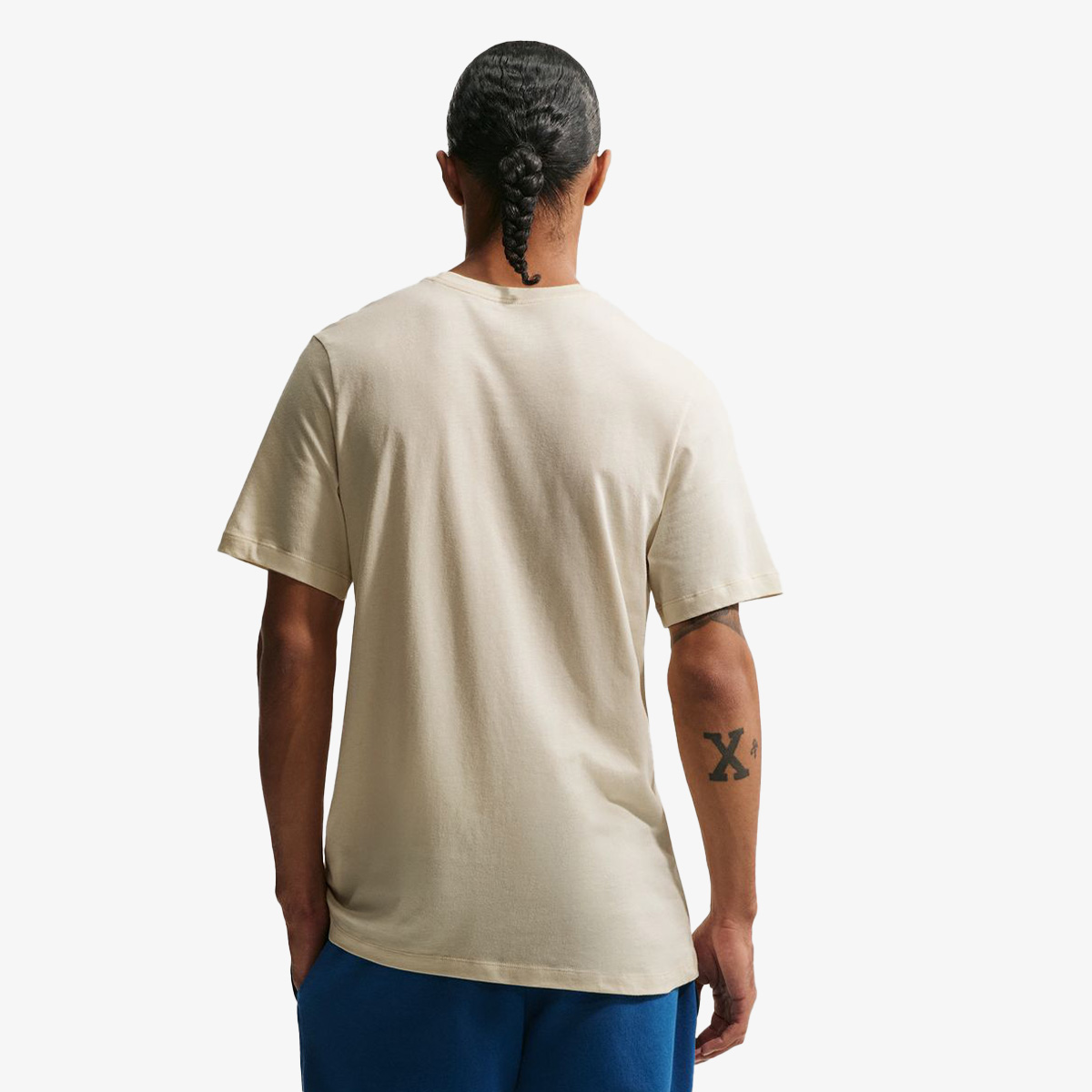 Nike Sportswear thumbnail 2