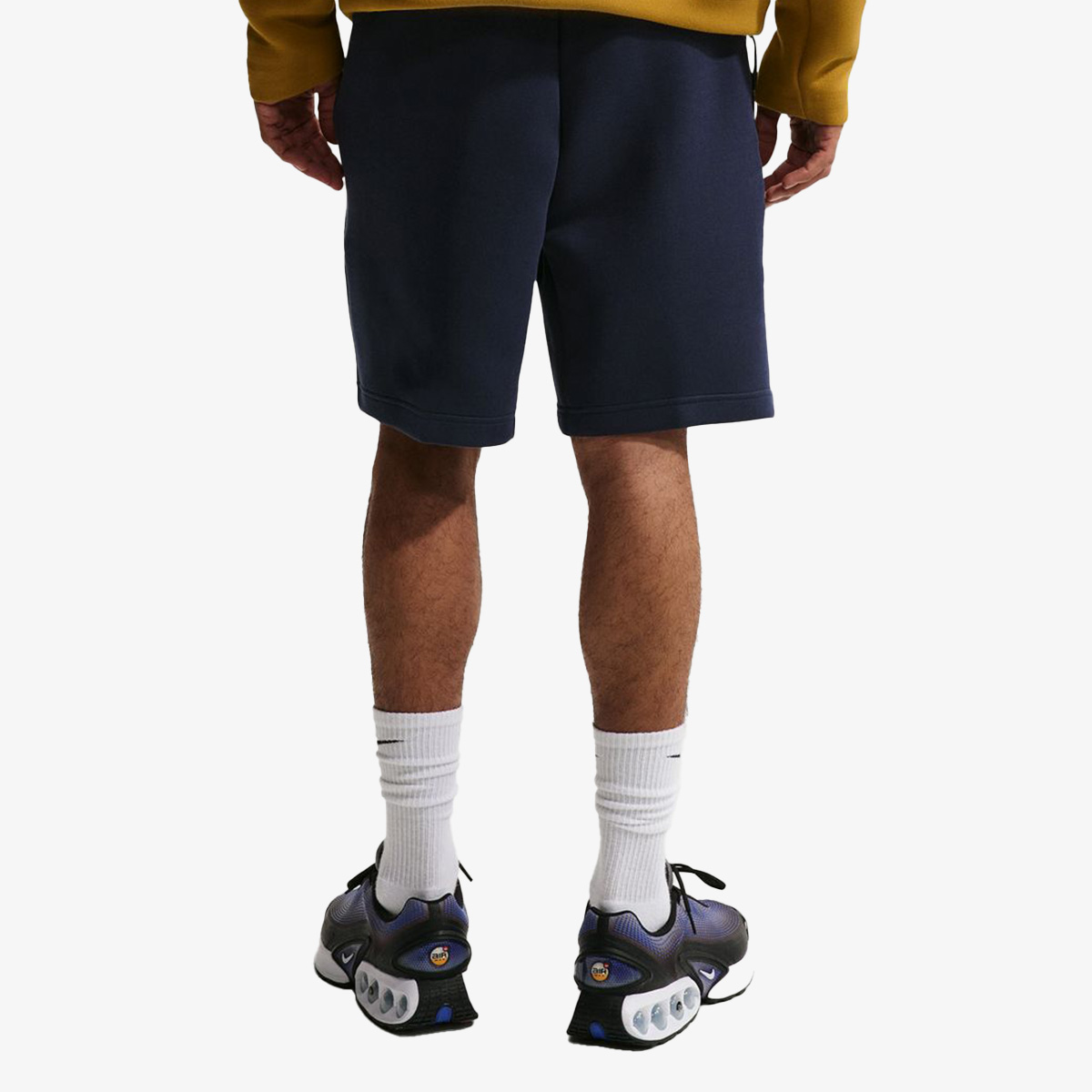 Nike Tech thumbnail 2