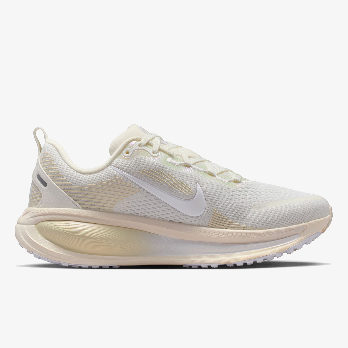 Nike Vomero 18 ESS thumbnail 2