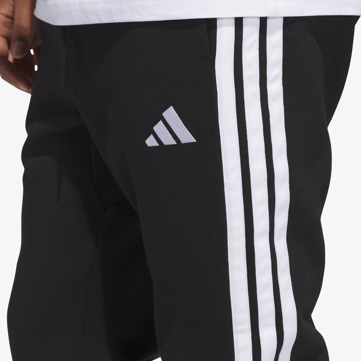 adidas Essentials thumbnail 4
