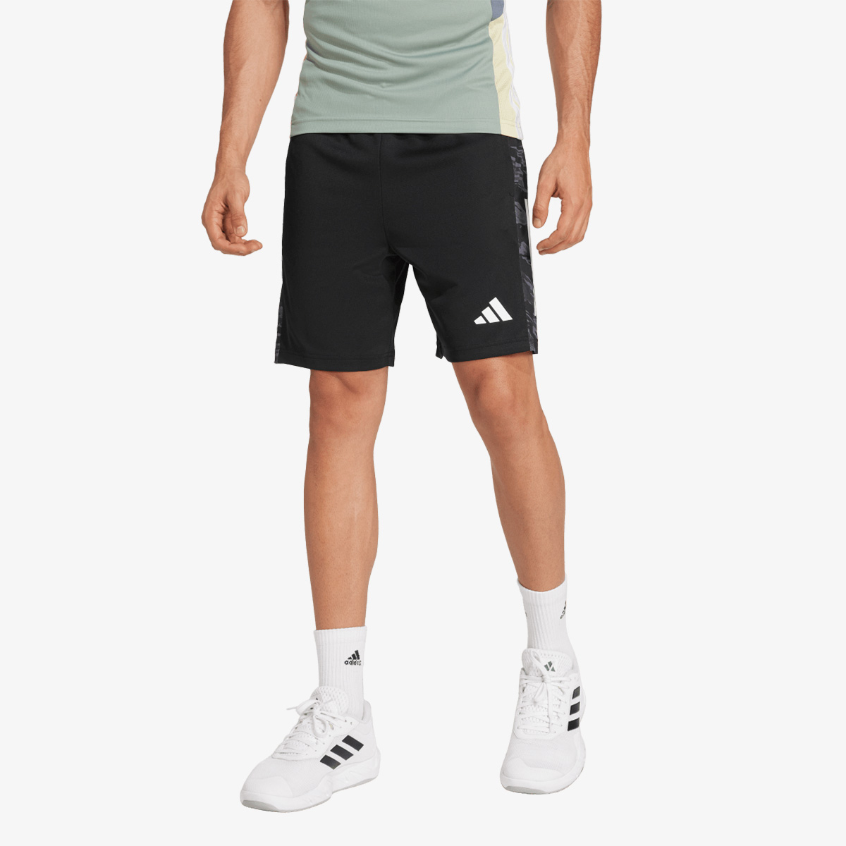 adidas Camo | Sport Vision - Shitja me pakicë e aksesorëve sportiv