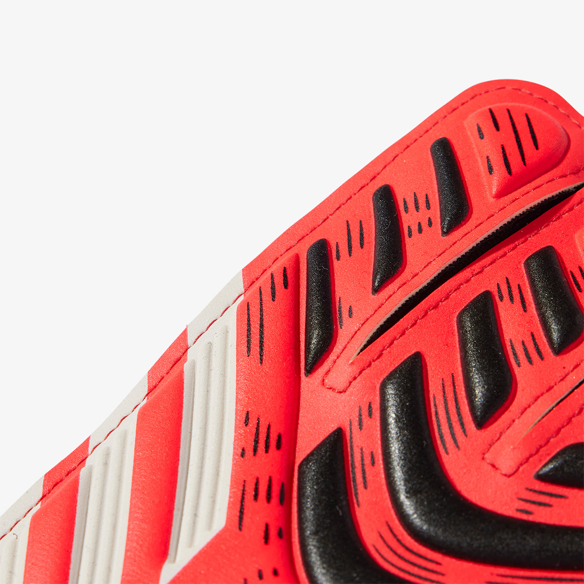 adidas Predator thumbnail 3
