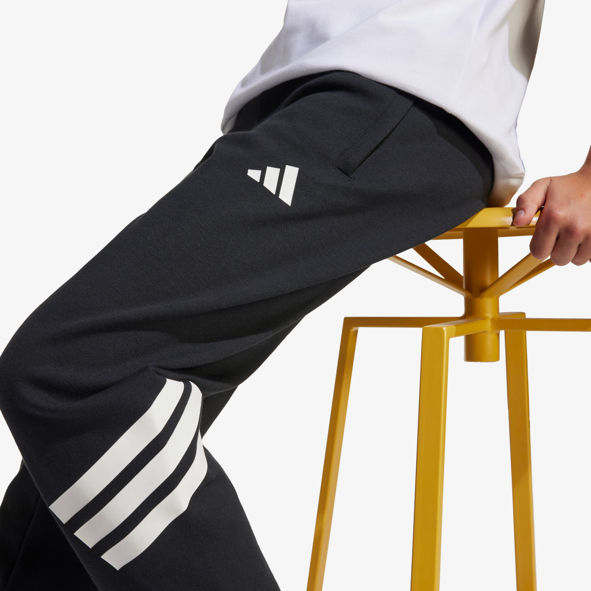adidas Future Icons 3-Stripes Ankle-Length Pants thumbnail 3