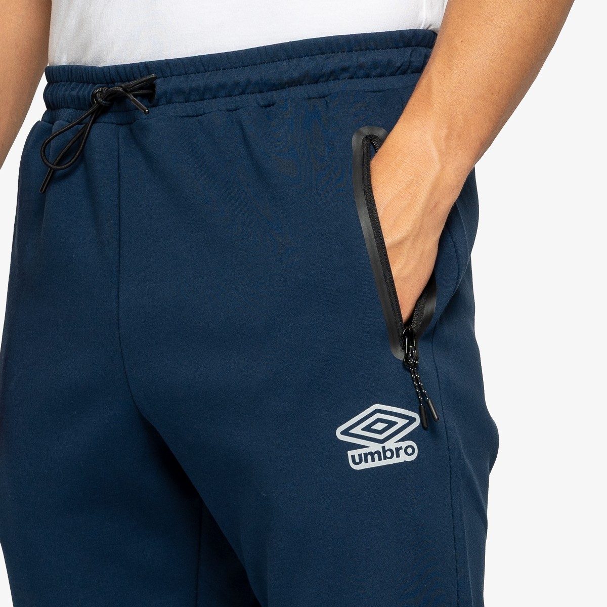 Umbro DIAMOND SLIM PANTS thumbnail 3