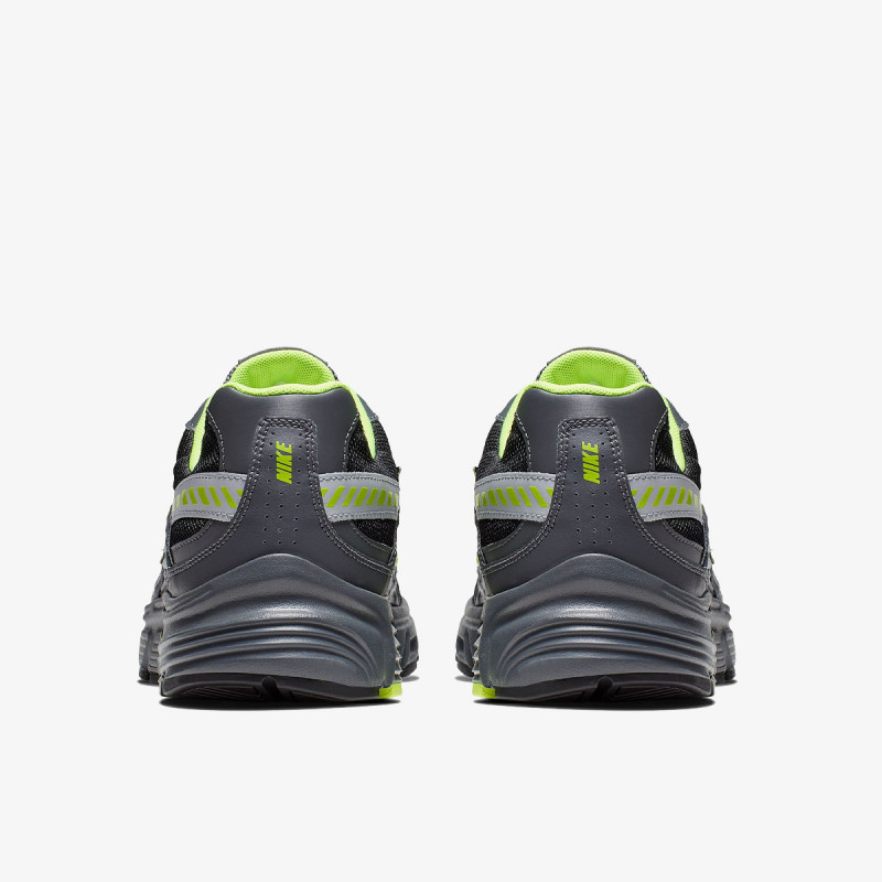 Nike Initiator 