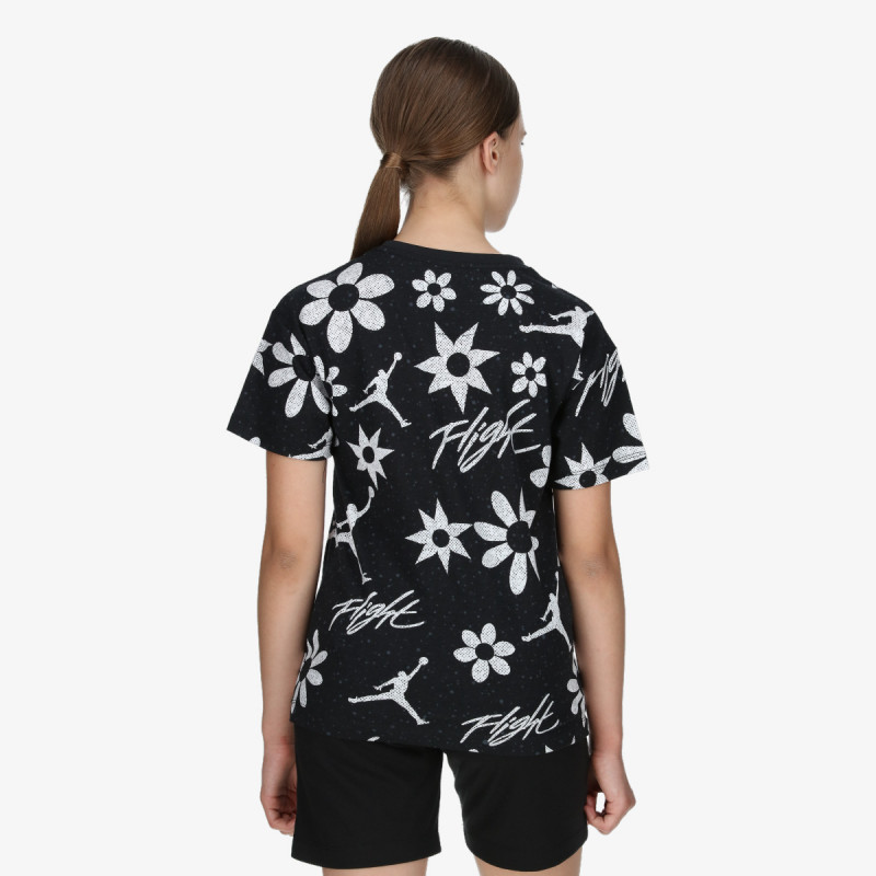 Nike Essential 