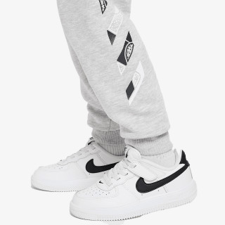 Nike Outside the lines 