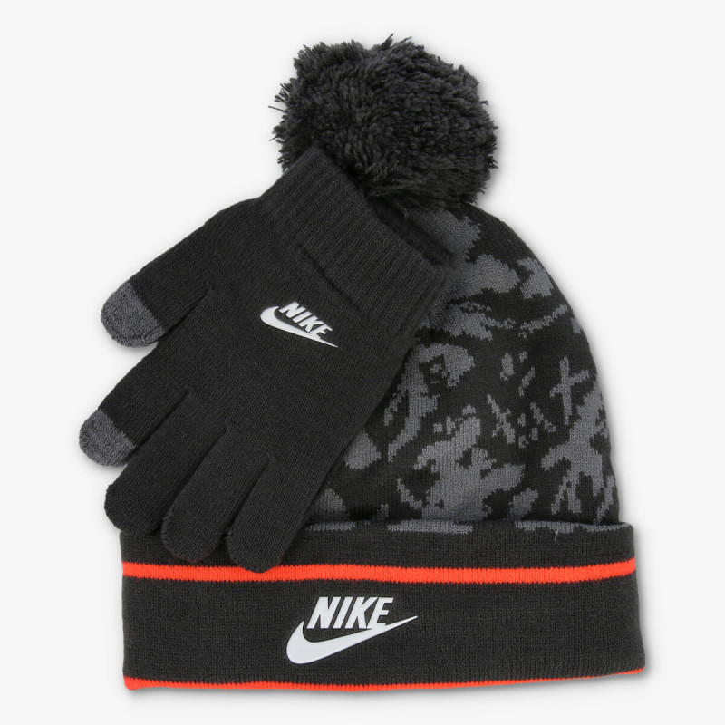 Nike Camo Stripe Pom 