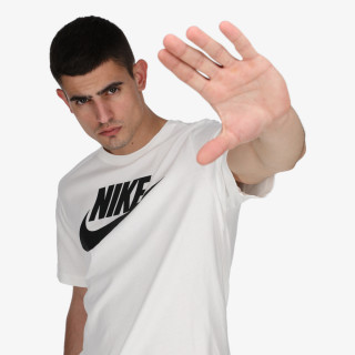 SPORTSWEAR ICON FUTURA 