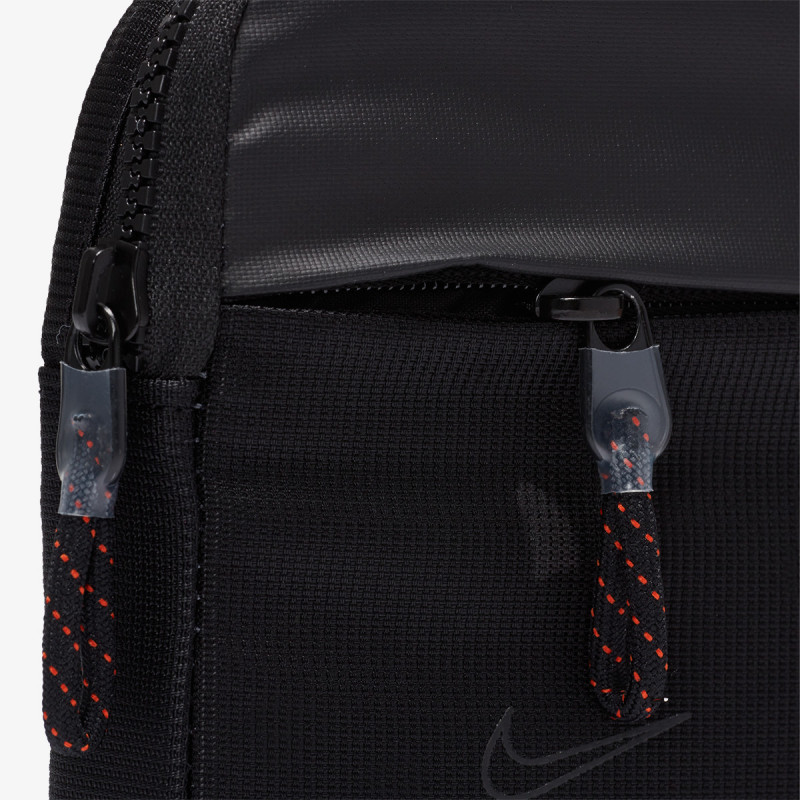 Nike NK SPRTSWR ESSENTIALS S HIP PACK 
