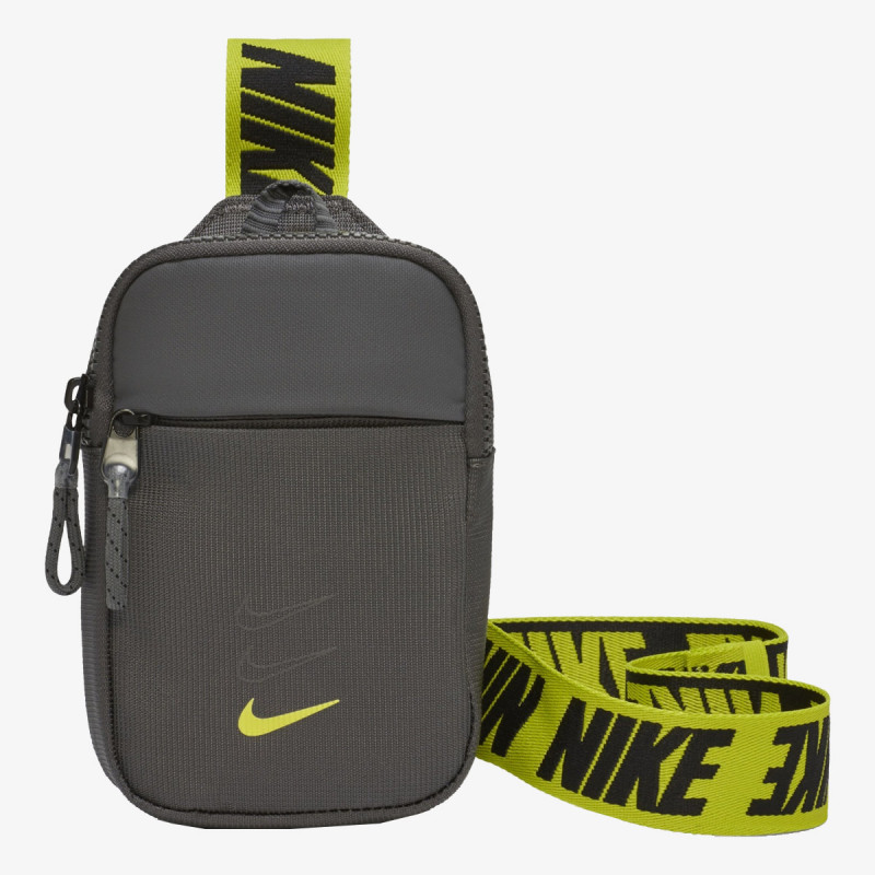Nike NK SPRTSWR ESSENTIALS S HIP PACK Sport Vision Shitja me pakice e aksesoreve sportiv Sport Vision