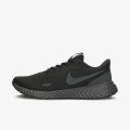 Nike Revolution 5 