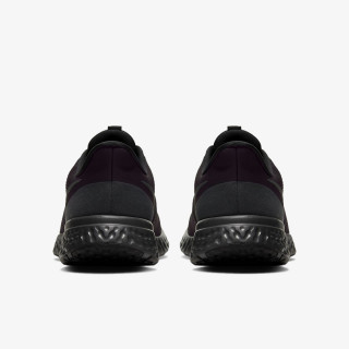 Nike Revolution 5 