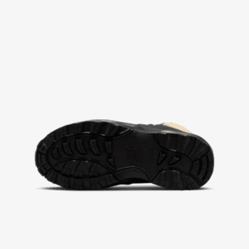 Nike Manoa 