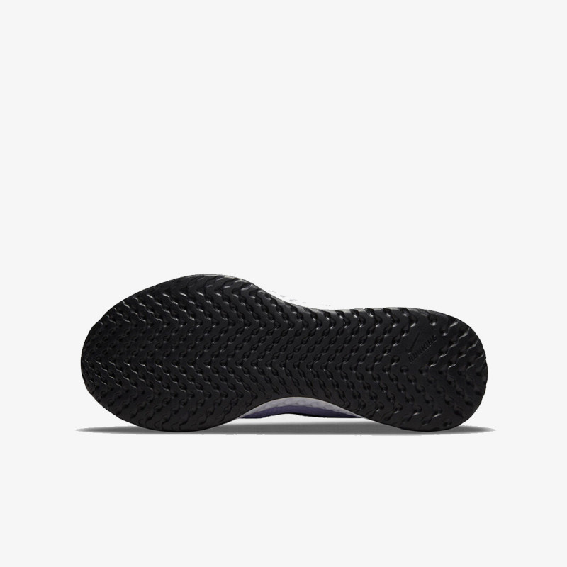 Nike Revolution 5 