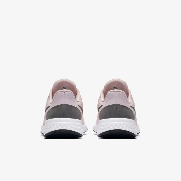 Nike NIKE REVOLUTION 5 