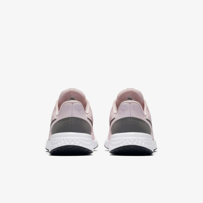 Nike NIKE REVOLUTION 5 