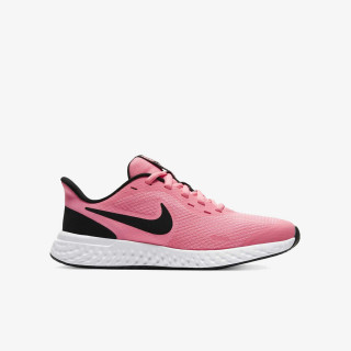 Nike Revolution 5 