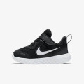 Nike Revolution 5 