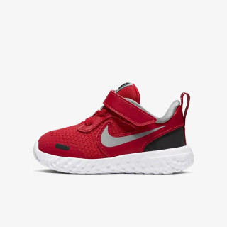 NIKE Produkte REVOLUTION 5 