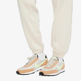 Nike Sportswear Essential Collection 
