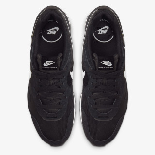 NIKE VENTURE RUNNER 