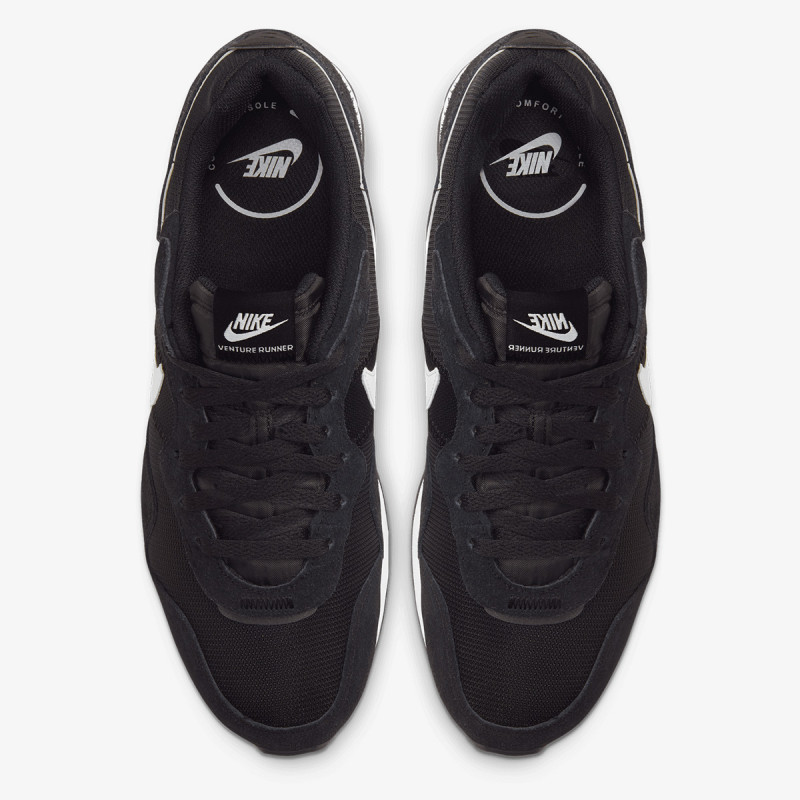 NIKE VENTURE RUNNER 
