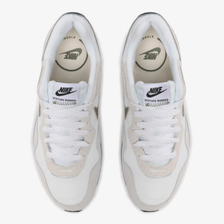 Nike Venture Runner 