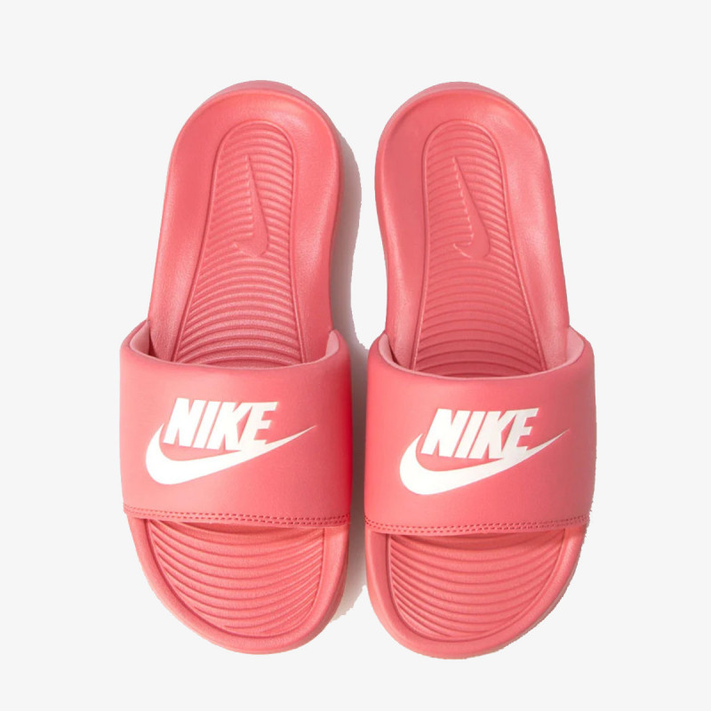 Nike Victori One 