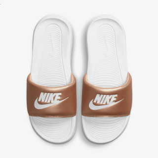 Nike Victori One 