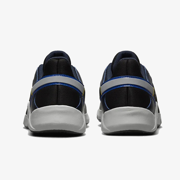 Nike Legend Essential 2 