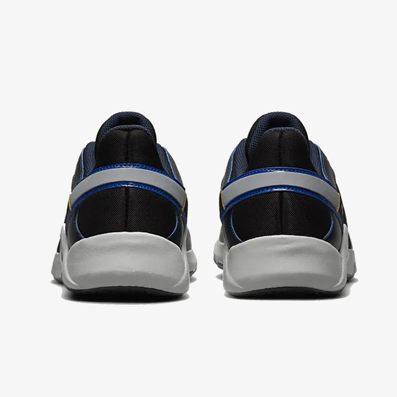 Nike Legend Essential 2 